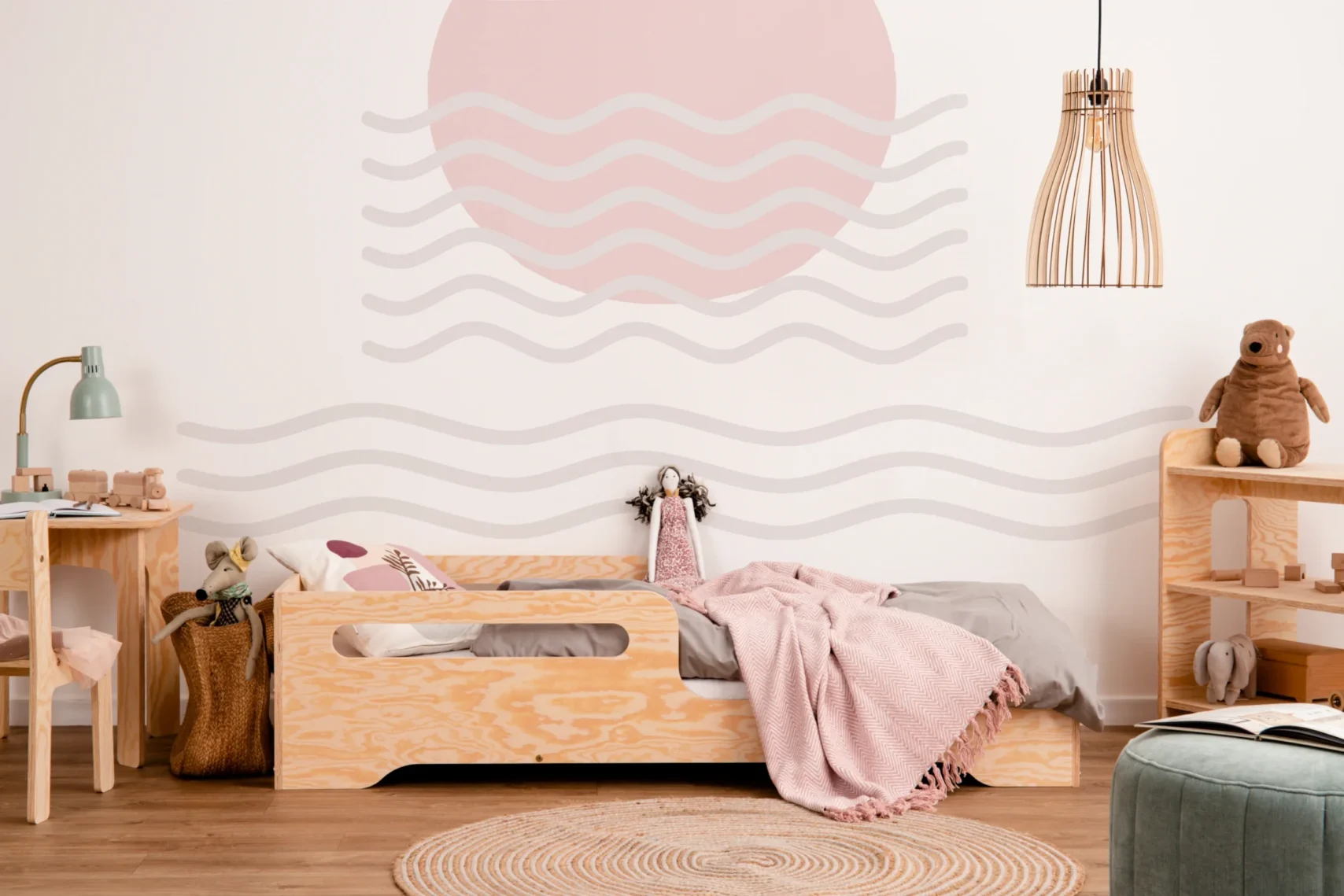 Lit simple en pin pour enfant avec barrière de sécurité et sommier TILA 3 scandinave