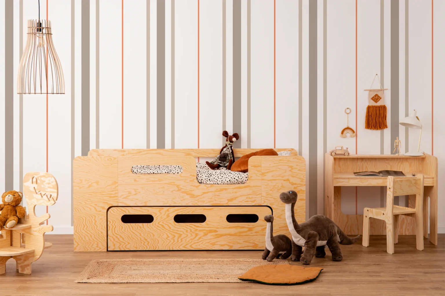 Lit enfant en bois avec tiroir et sommier PIPI Montessori