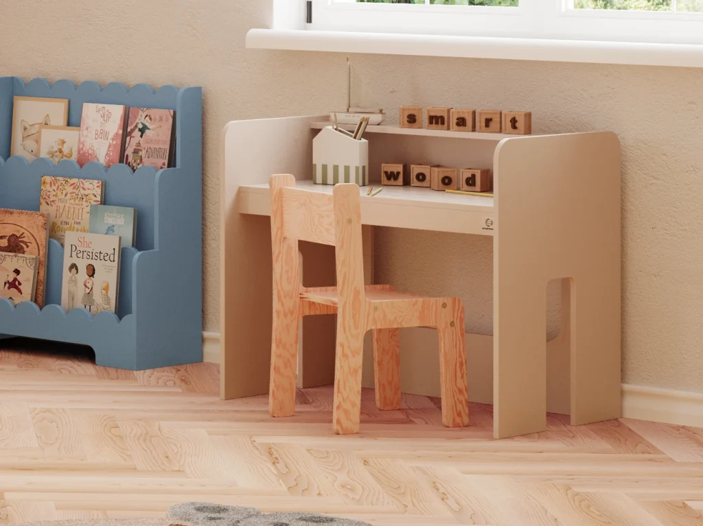 Bureau pour enfants en contreplaqué de pin de couleur cachemire avec chaise pour enfant