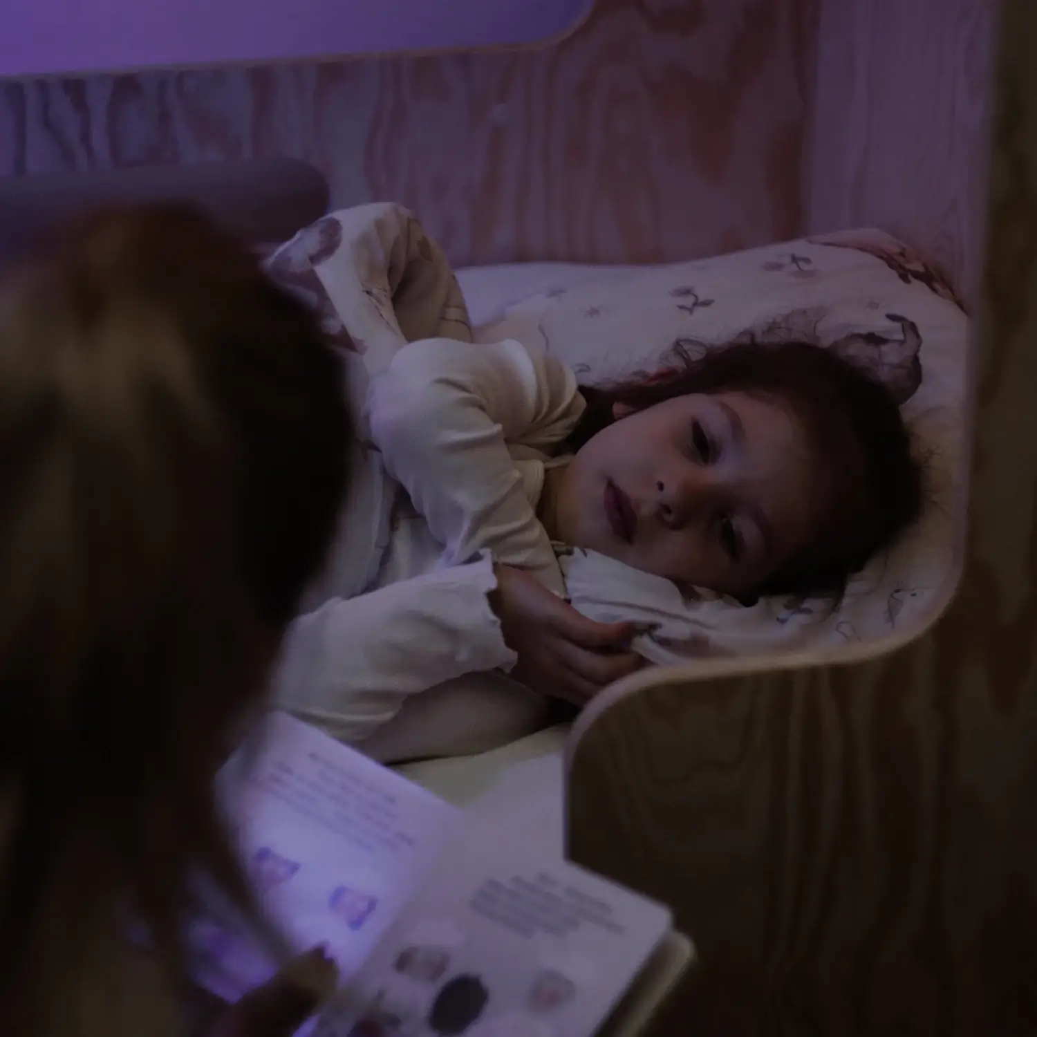 Lit superposé en bois pour enfants avec barrières de sécurité-4