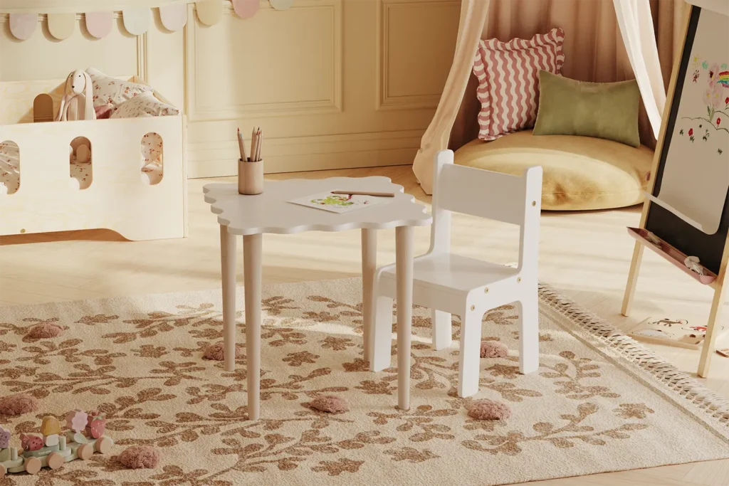 Ensemble enfant SET NALU TAB dans une chambre d’enfant lumineuse, en coloris Blanc.