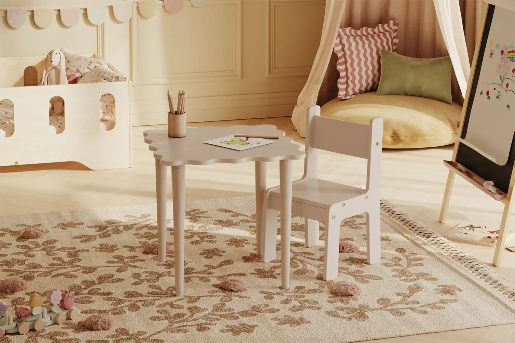 Ensemble enfant SET NALU TAB dans une chambre d’enfant élégante, en coloris Cashmere.